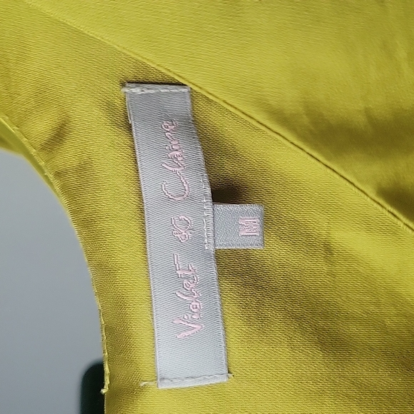 Violet & Claire Sleeveless blouse - Picture 2 of 3